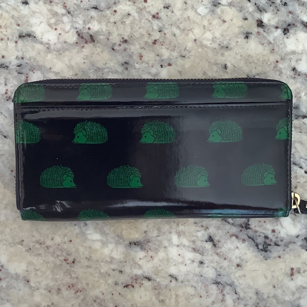 🦔 Kate Spade New York Hedgehog Wallet – Rare & Playful Print! Fantastic Shape! - Picture 3 of 10